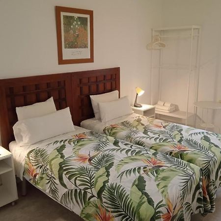 Hostal Absolut Stay Barcelona Exterior foto