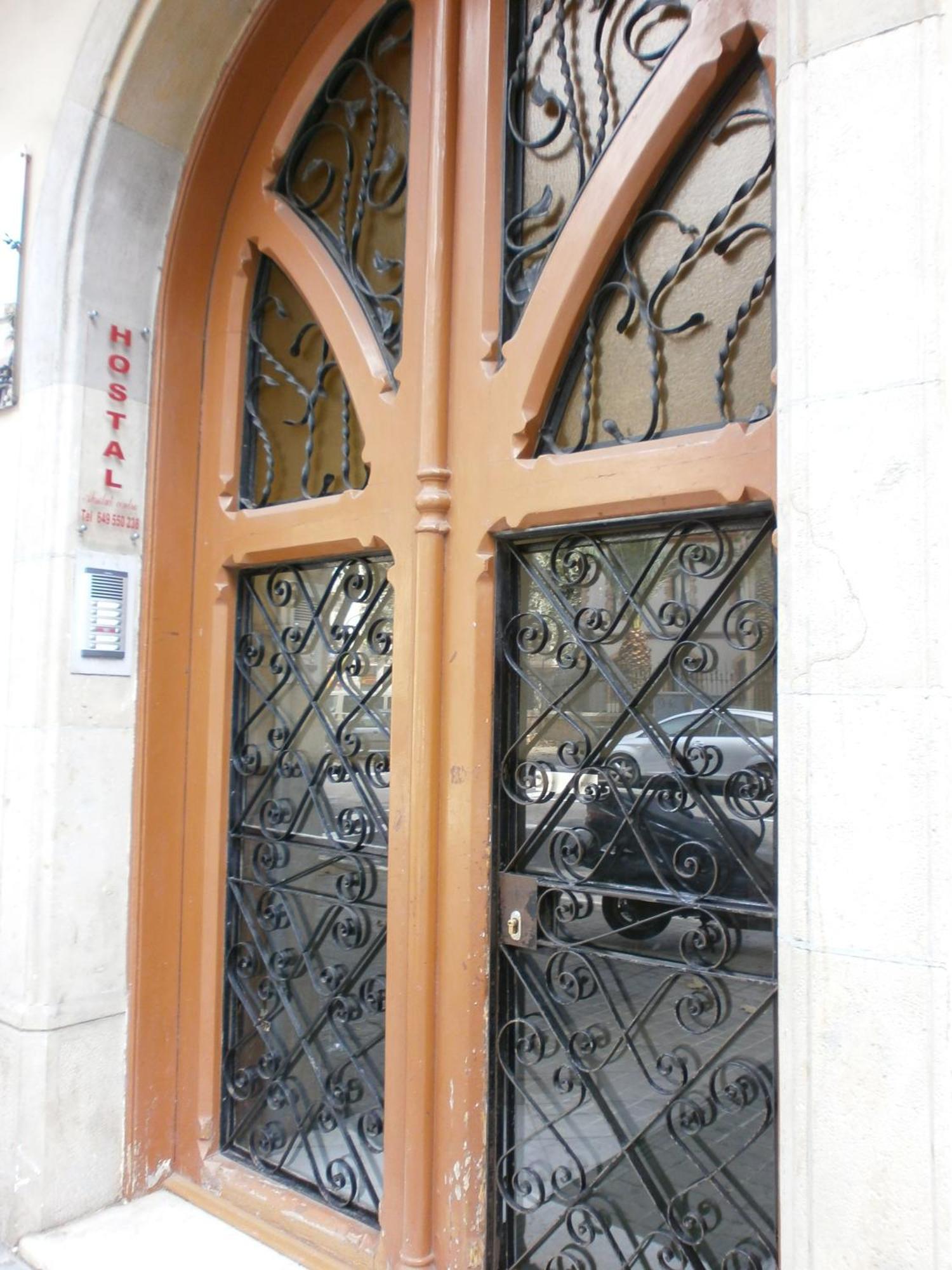 Hostal Absolut Stay Barcelona Exterior foto